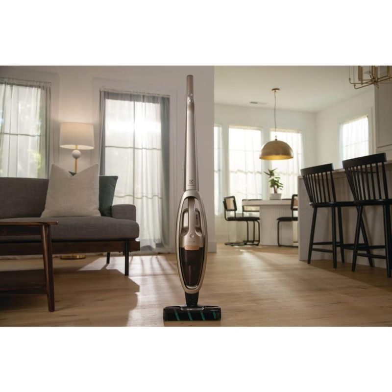 Upright & Cordless Vacuums |  Electrolux WellQ7™ Cordless 2-in-1 vacuum – EHVS35H2AQ Cream Vacuum Cleaners Cream